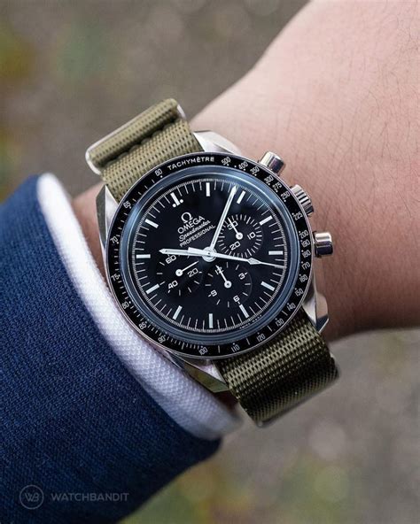 omega speedmaster strap size.